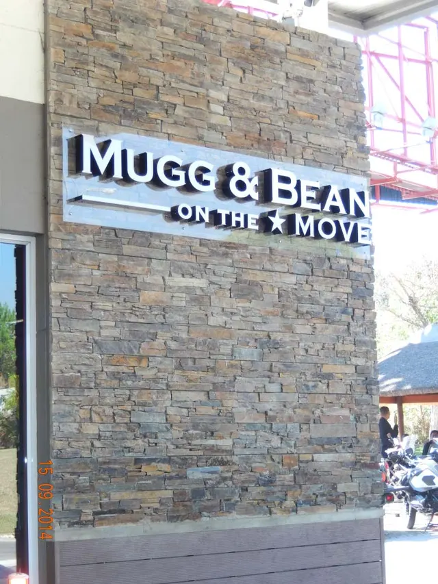 Mugg & Bean — exterior signage, photograph 5