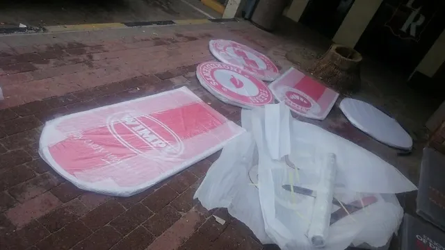 Wimpy — detail signage, photograph 7